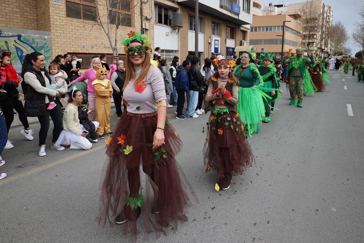 Búscate en las imágenes de la rúa de Carnaval de Ibiza