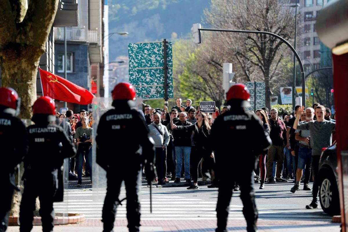 Altercados en Euskadi o tras una concentración contra un acto de Abascal