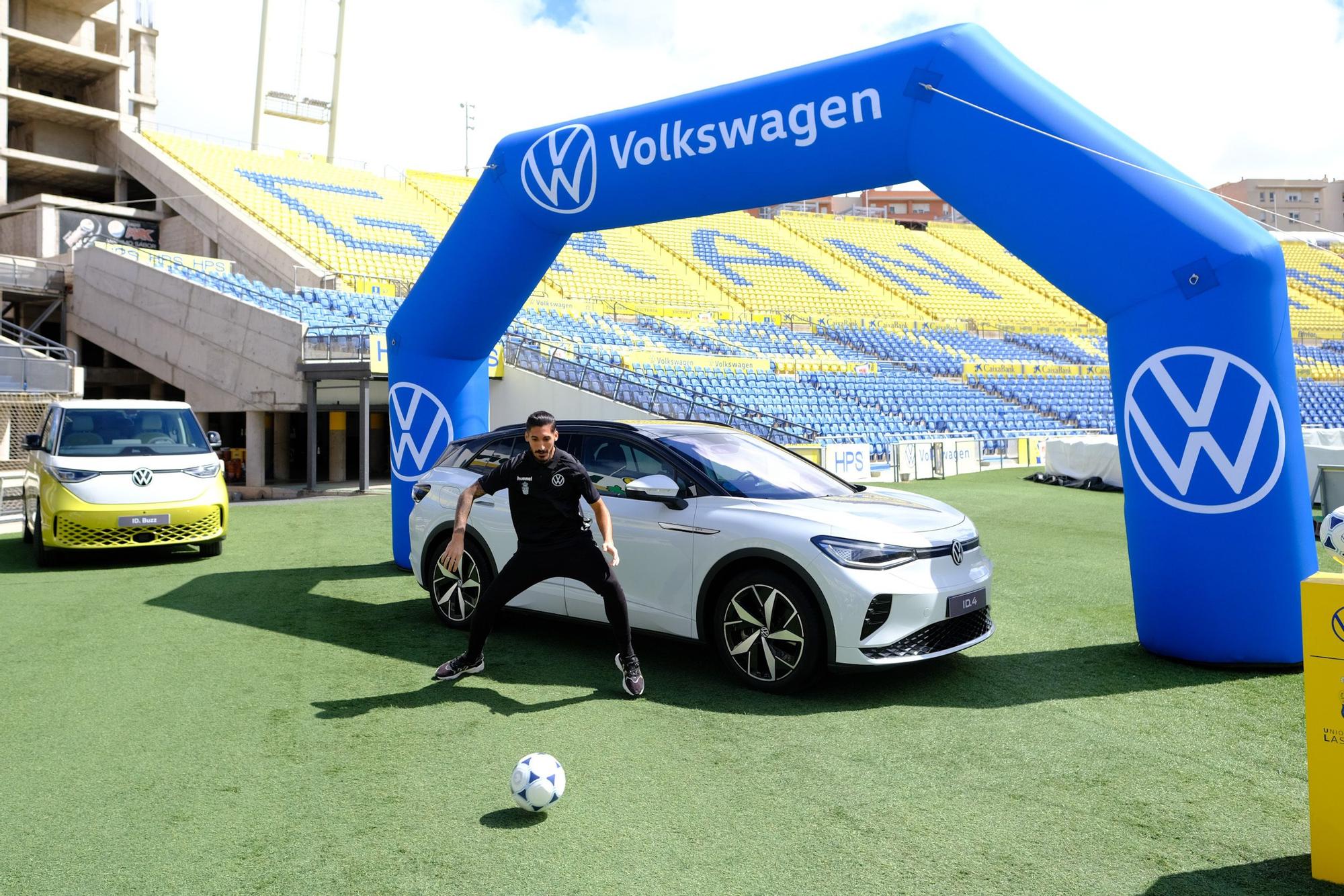 Presentación de coches de Domingo Alonso