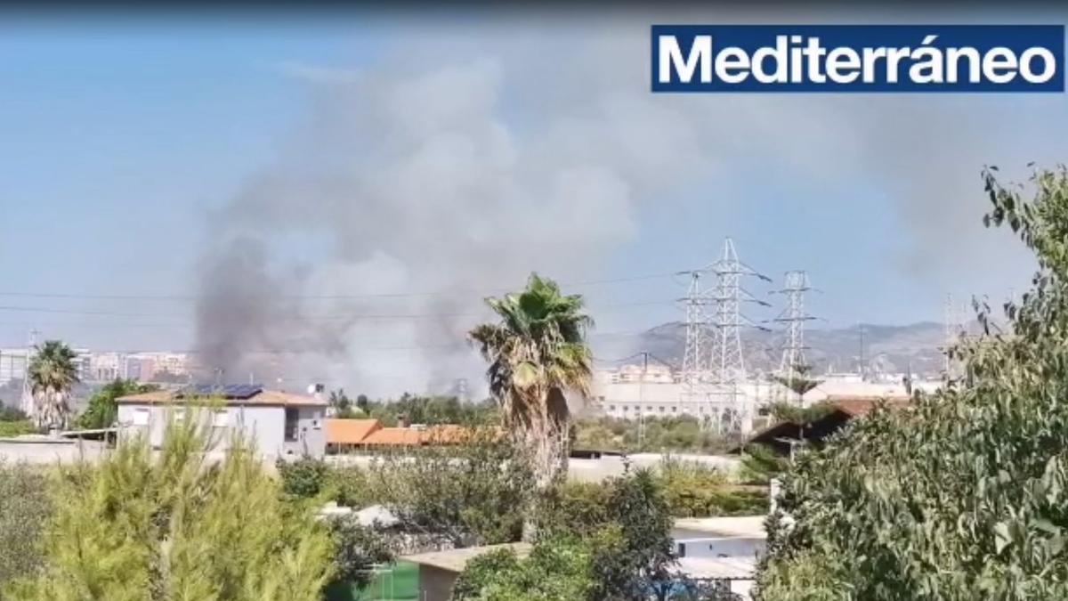 Controlado el incendio que amenazaba torres eléctricas en Castelló - El  Periódico Mediterráneo