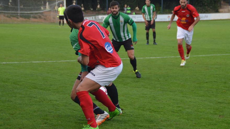 Cornellà va rebre la cinquena groga davant l&#039;Ascó