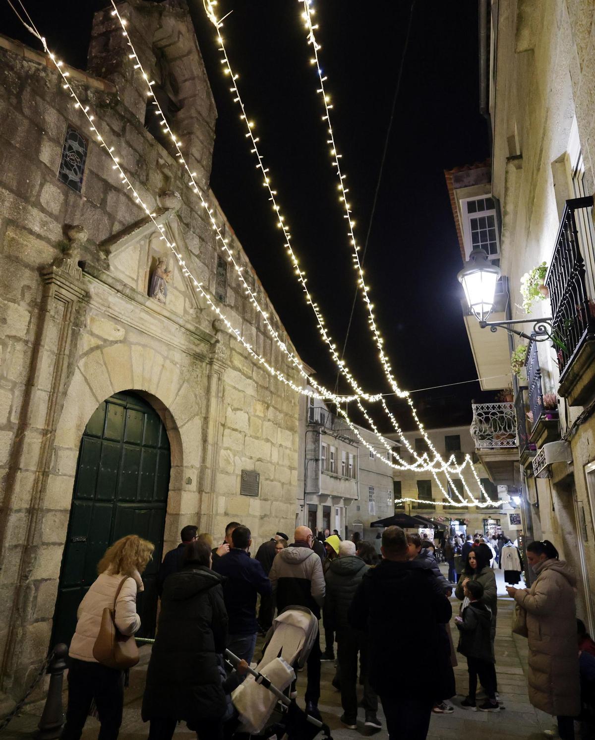 Baiona enciende sus luces de Navidad Baiona enciende sus luces de Navidad