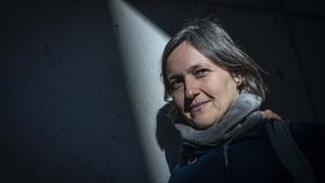 Cristina Sans, profesora de catalán del Montserrat Roig, en Sant Andreu de la Barca.