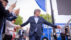 El candidato de Junts, Carles Puigdemont, a su llegada al mitin central en Argelers
