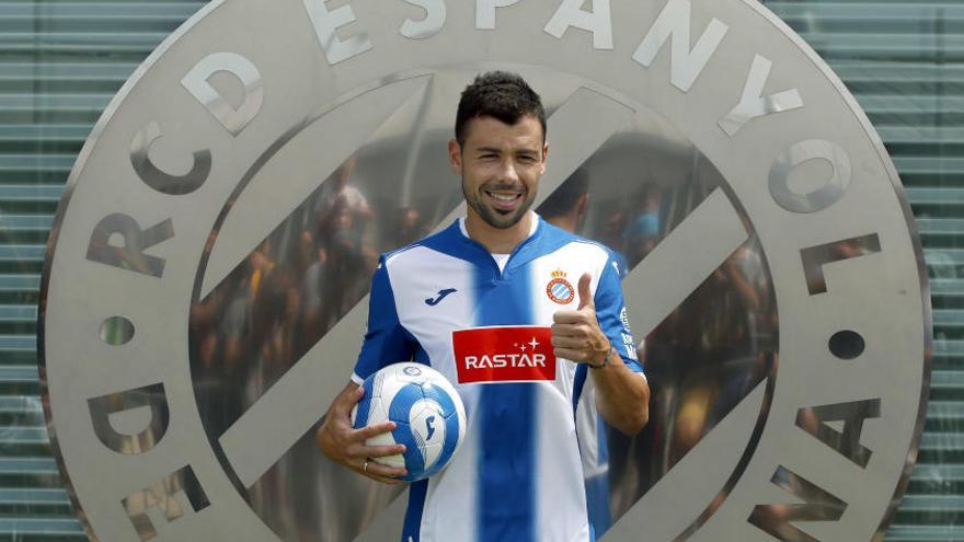 Seis futbolistas del Espanyol, con malestar y síntomas de fiebre