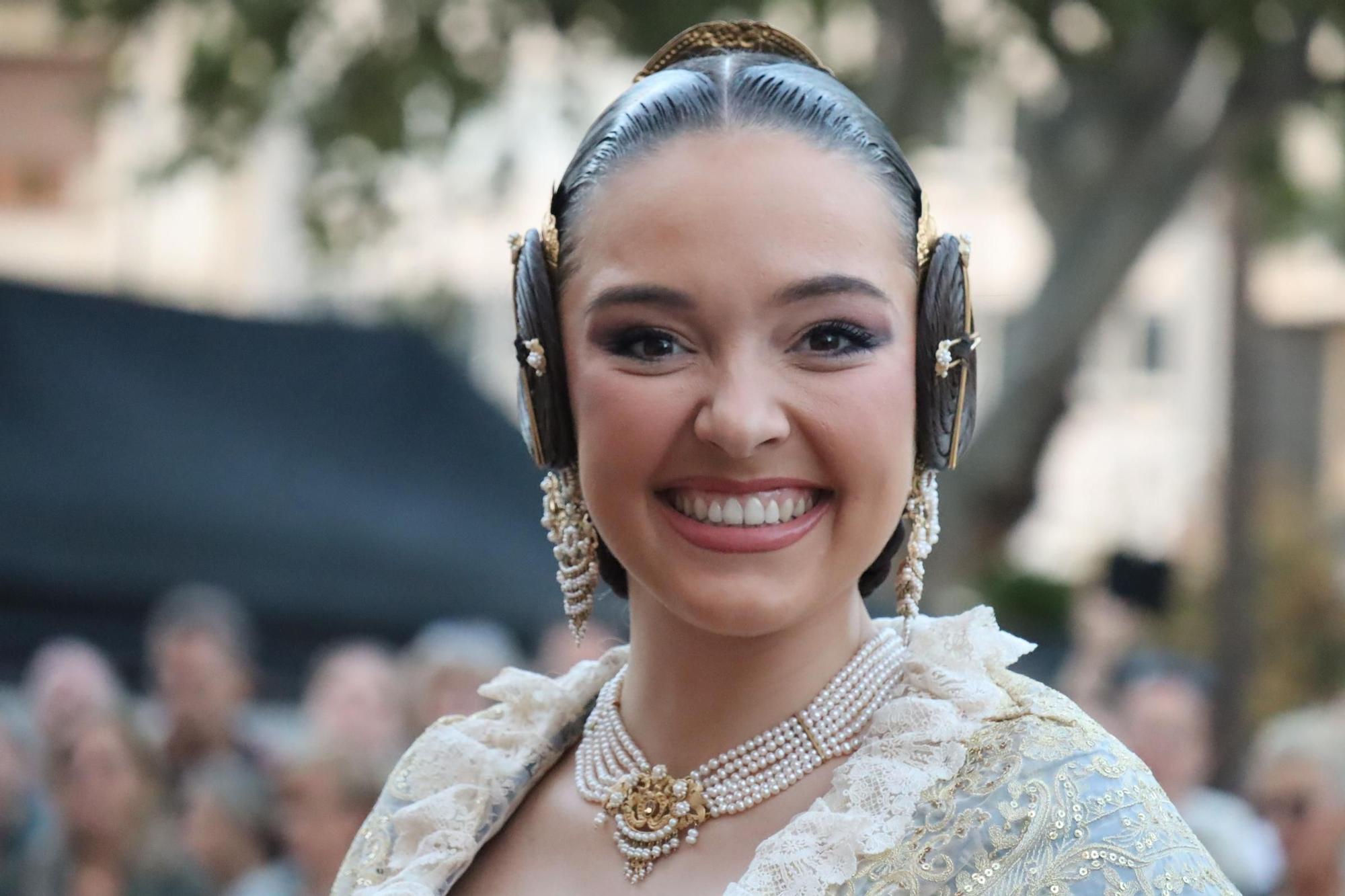 Una muestra de los nombres y caras que hay que ir memorizando: Ani Torregrosa