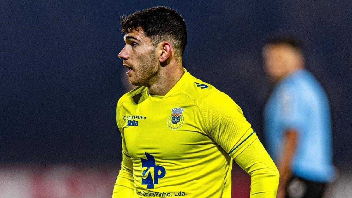 Puche, en un partido con el Arouca.