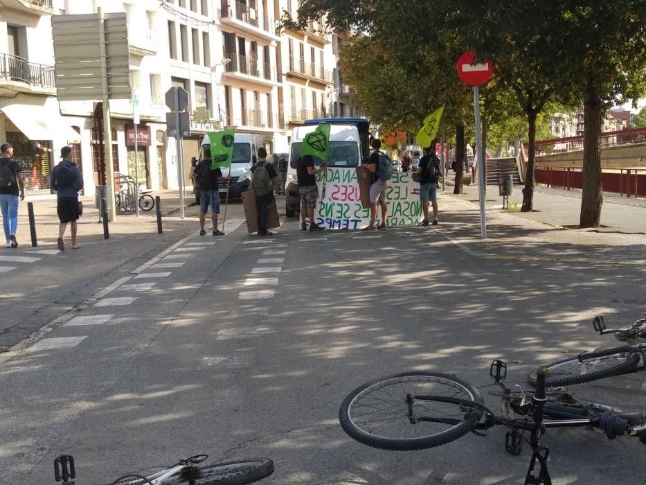 Talls a la plaça Catalunya