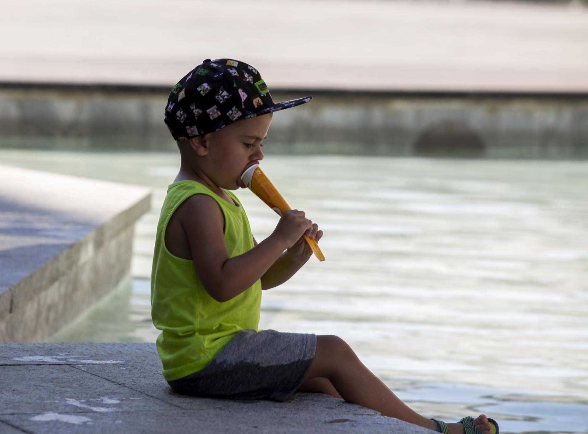 El intenso calor lleva a Zaragoza a batir un récord Noticia