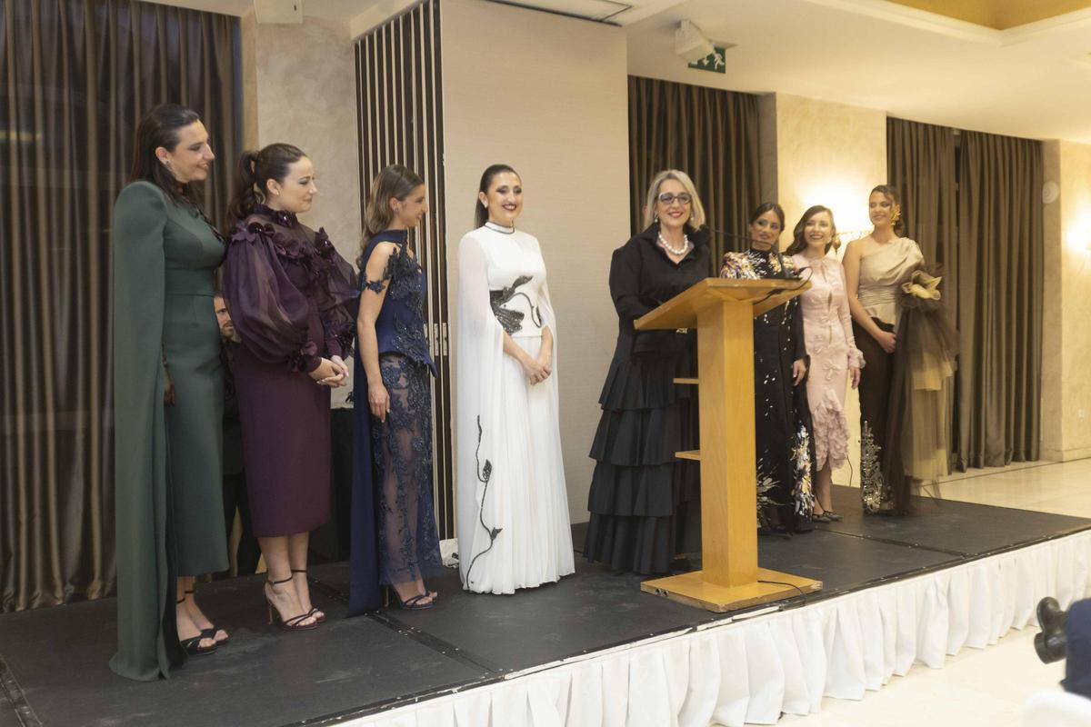 Cena de gala en las convivencias de las candidatas a Bellea del Foc Cena de gala en las convivencias de las candidatas a Bellea del Foc