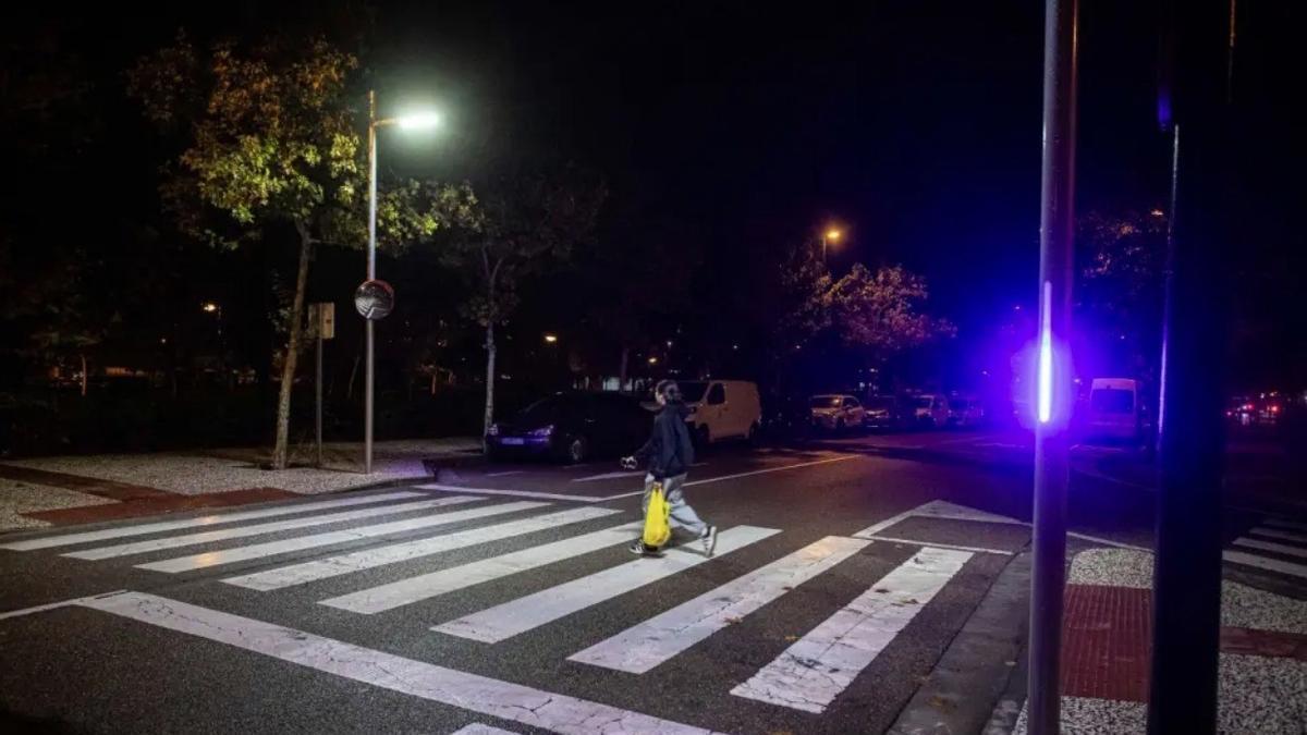 Pasos de peatones inteligentes instalados en Zaragoza.