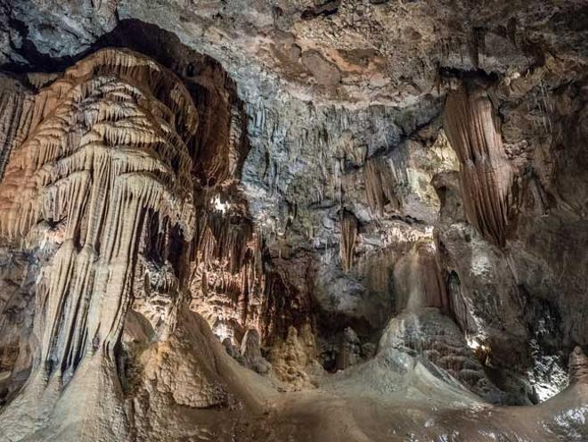 Cueva de Valporquero