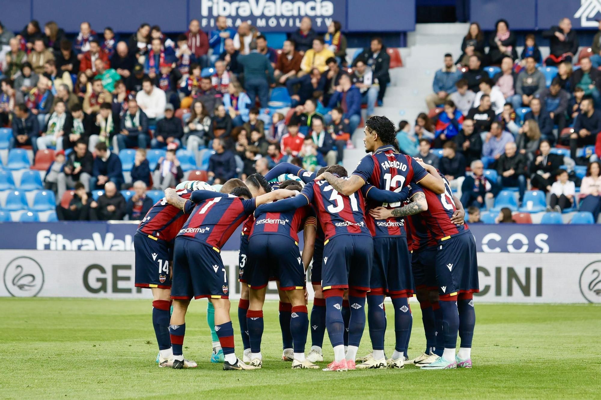 Levante UD - Elche CF en imágenes