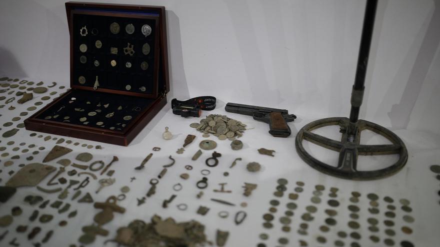 Desarticulado un grupo criminal dedicado a robar en yacimientos arqueológicos y vender las piezas por internet