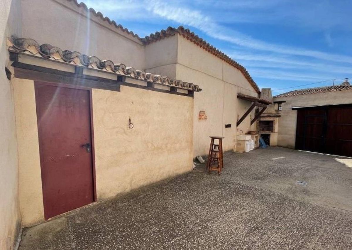 Patio de la vivienda en venta en Pozoantiguo