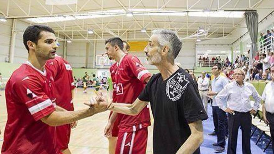 José Luis Abós acude a Cuarte para ver al CAI