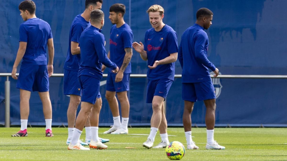 Frenkie de Jong, en el entrenamiento azulgrana.