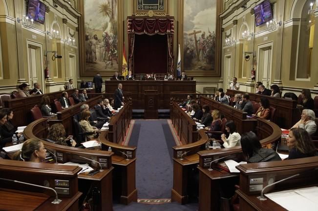 29/11/2016.Pleno del Parlamento de Canarias..Presupuestos