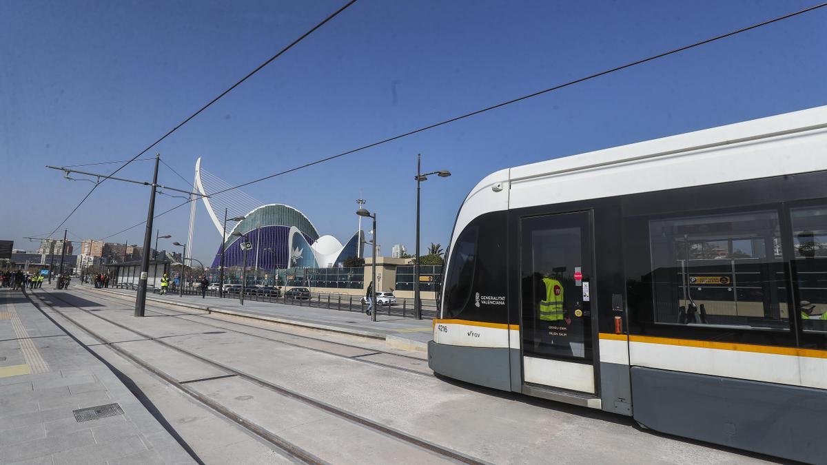 Nueva línea 10 del metro: Qué recorrido tiene y cuáles son las nuevas paradas