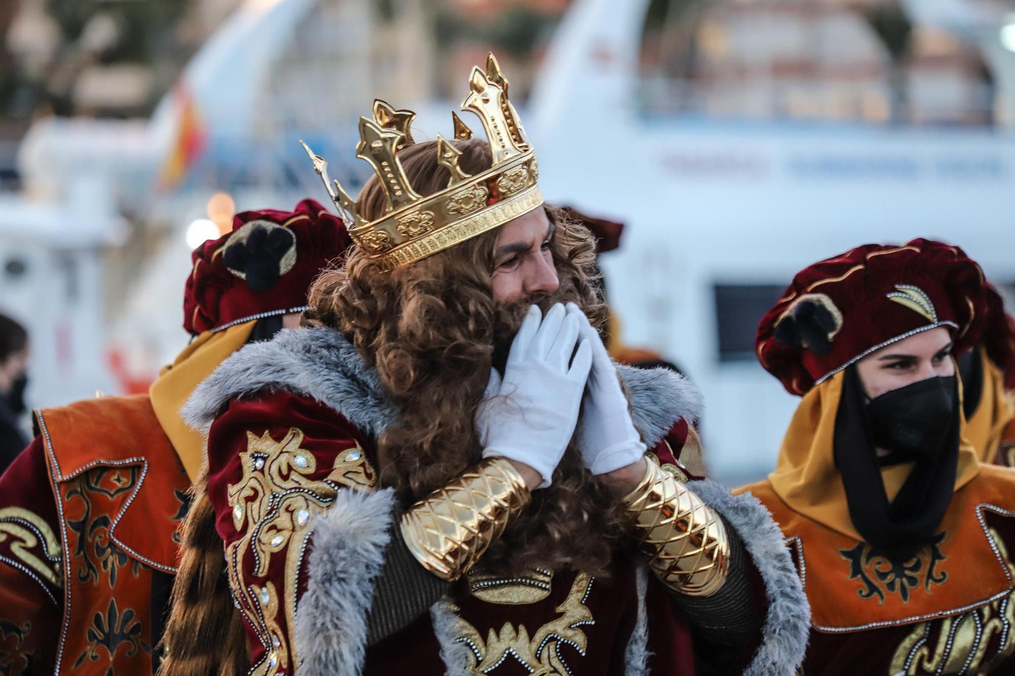 Los Reyes Magos desembarcan en Torrevieja