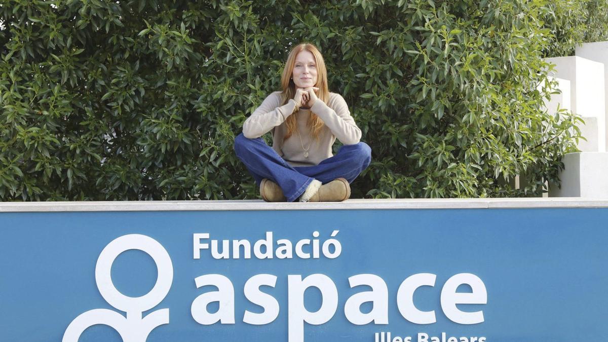 Die Schauspielerin Esther Schweins unterstützt mit ihrer Lesung in Biniali das Behindertenwerk Aspace auf Mallorca.  | FOTO: NELE BENDGENS