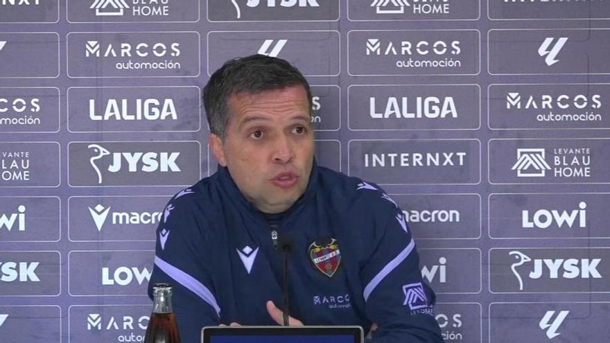 Luís Castro: "Cuando llegué al Levante me dijeron que era un tonto porque el equipo ya había descendido"