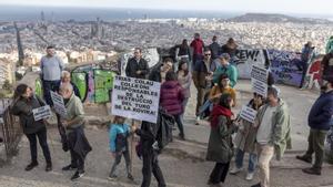 Manifestació contra el turisme al Carmel.