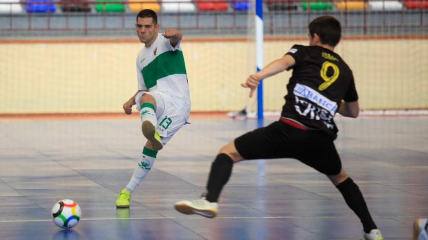 El Elche recibe a un rival directo por el ascenso