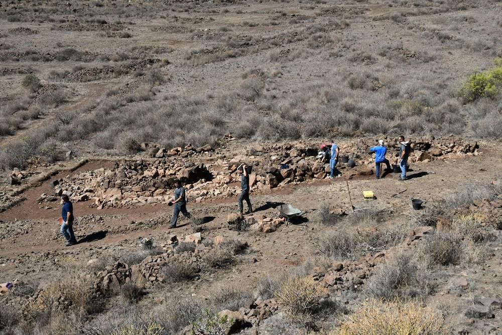 Hallan en La Fortaleza estructuras funerarias desconocidas en Canarias