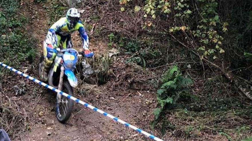 Un momento del X Enduro en La Peridiella (Piloña).