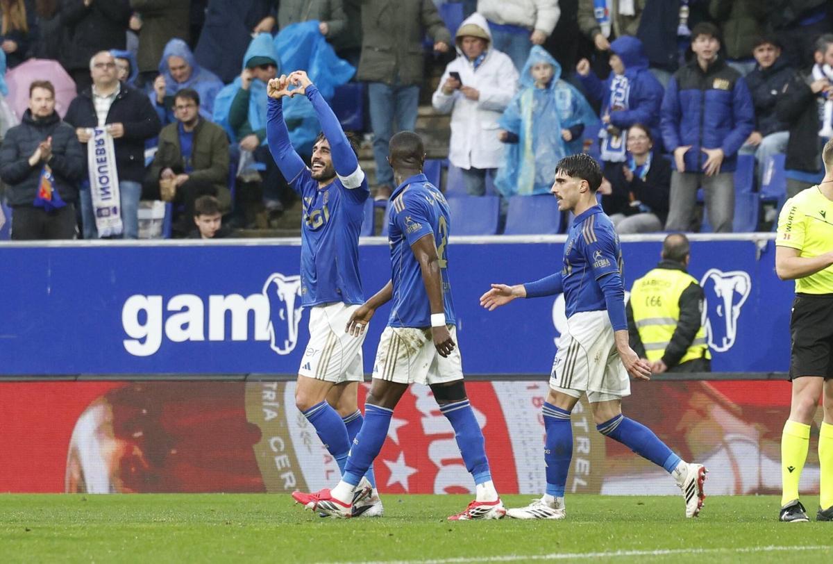 EN IMÁGENES: Así ha sido el duelo entre el Real Oviedo y el Valencia en el Tartiere