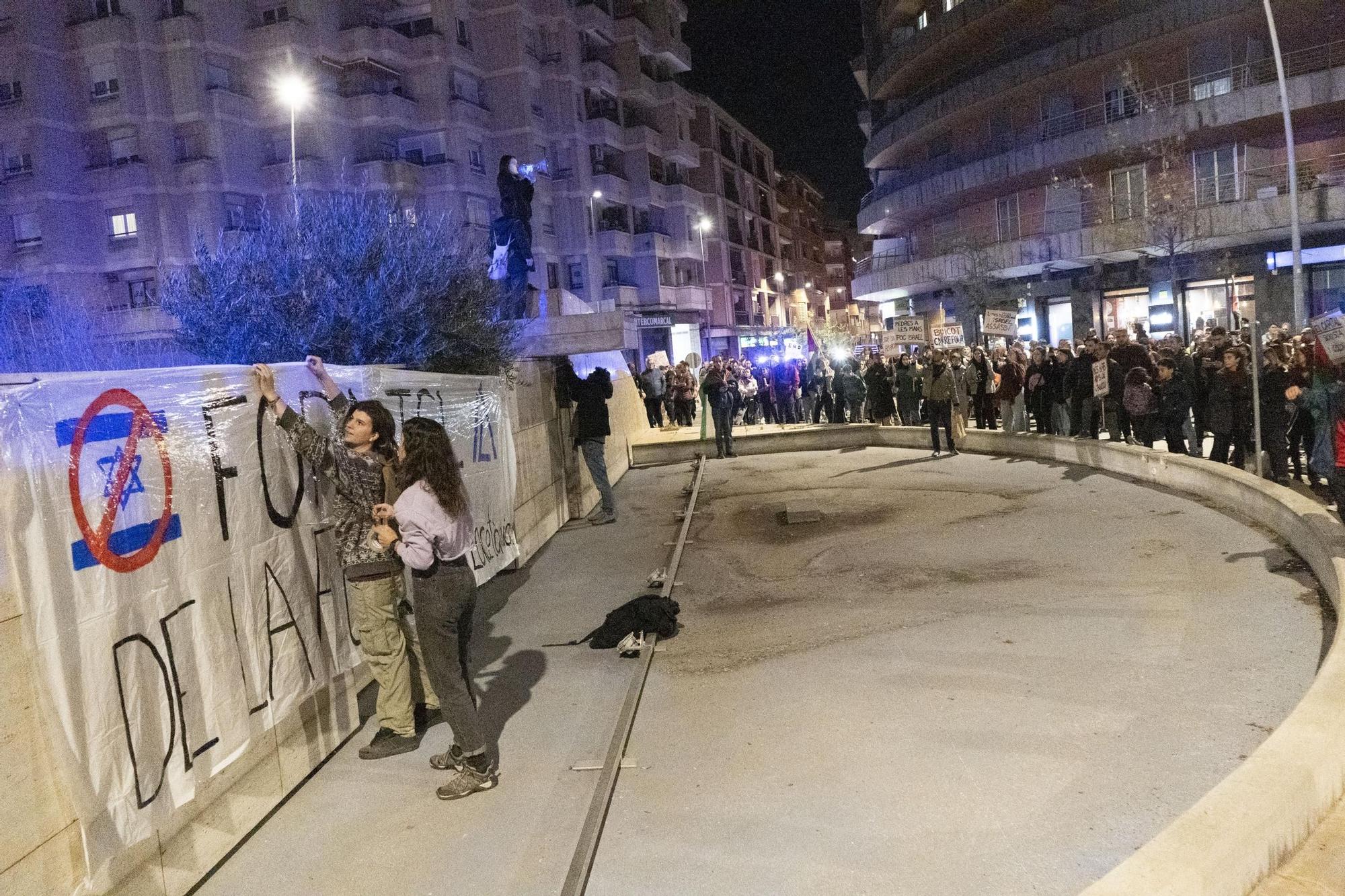 Les imatges de la manifestació a favor de Palestina a Manresa