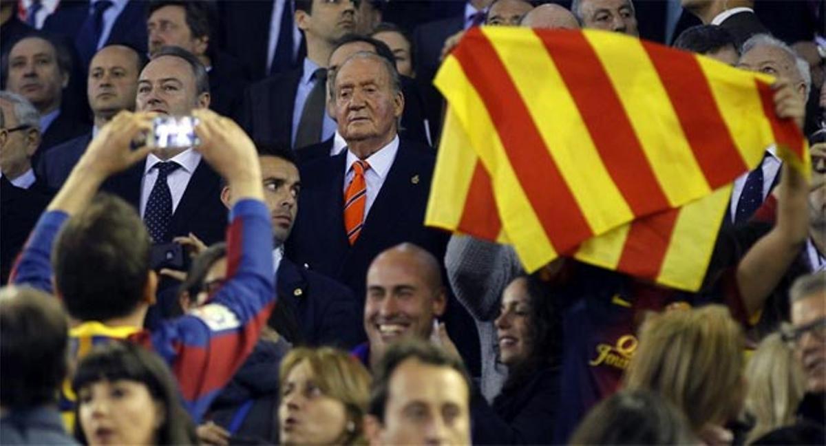 Así sonó el himno español en Mestalla