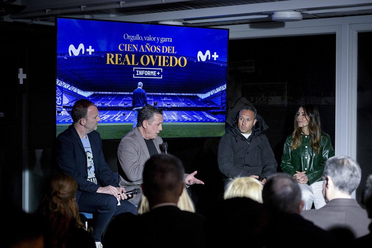 Momento del coloquio tras visionar el documental de la historia del club de Movistar Plus+