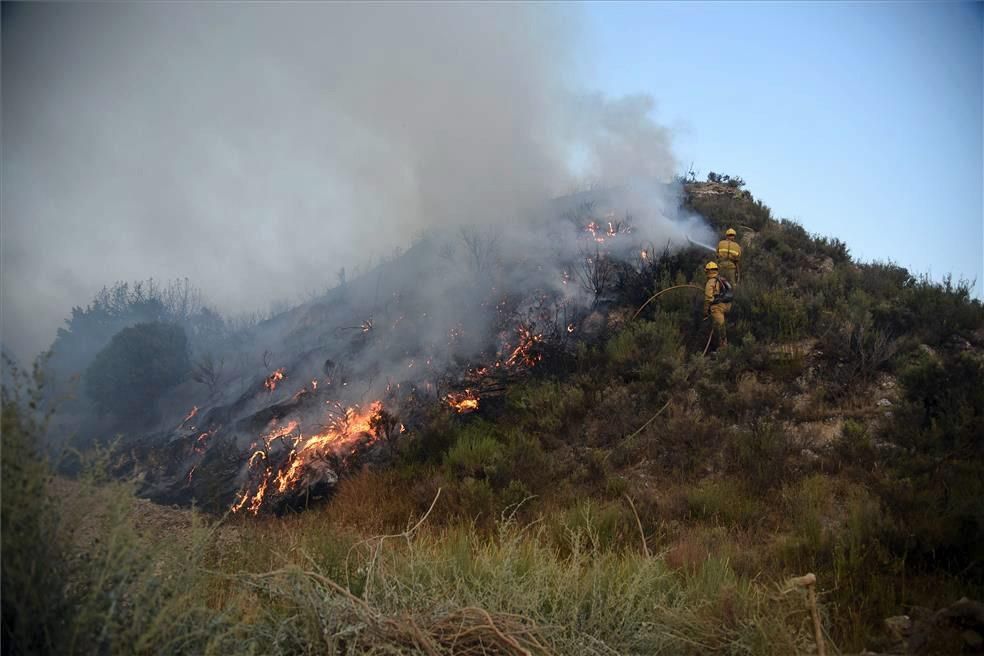 Impresionante incendio en la sierra de Alcubierre