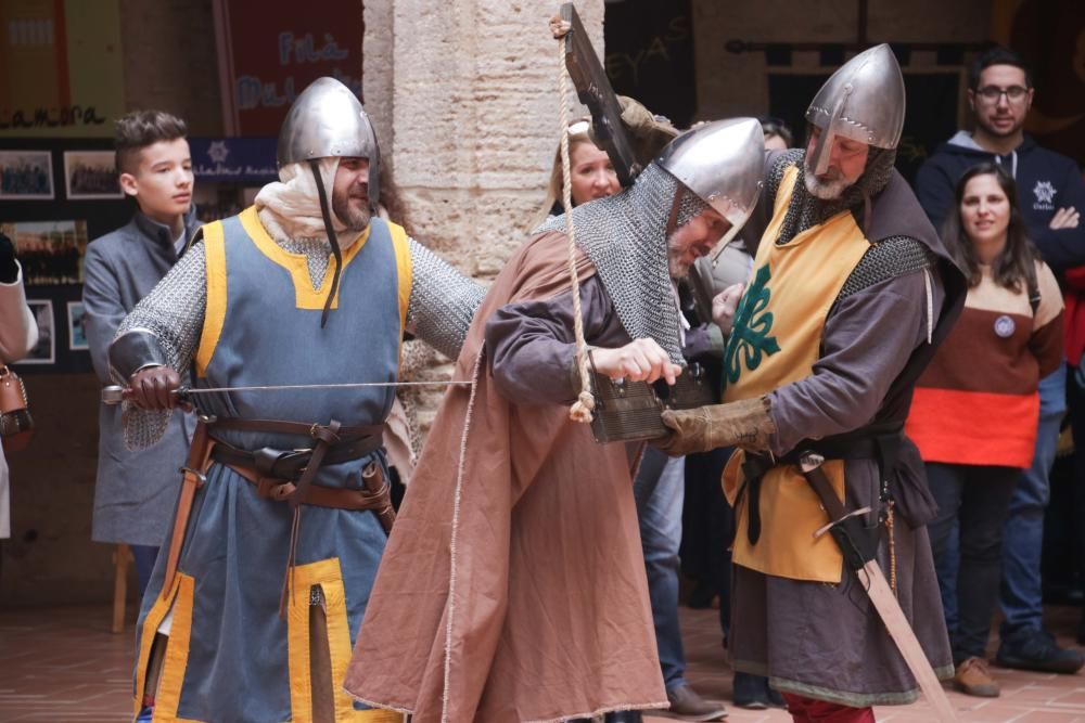 Recreación histórica en Alaquàs por los 40 años de los Moros i Cristians Perolers.