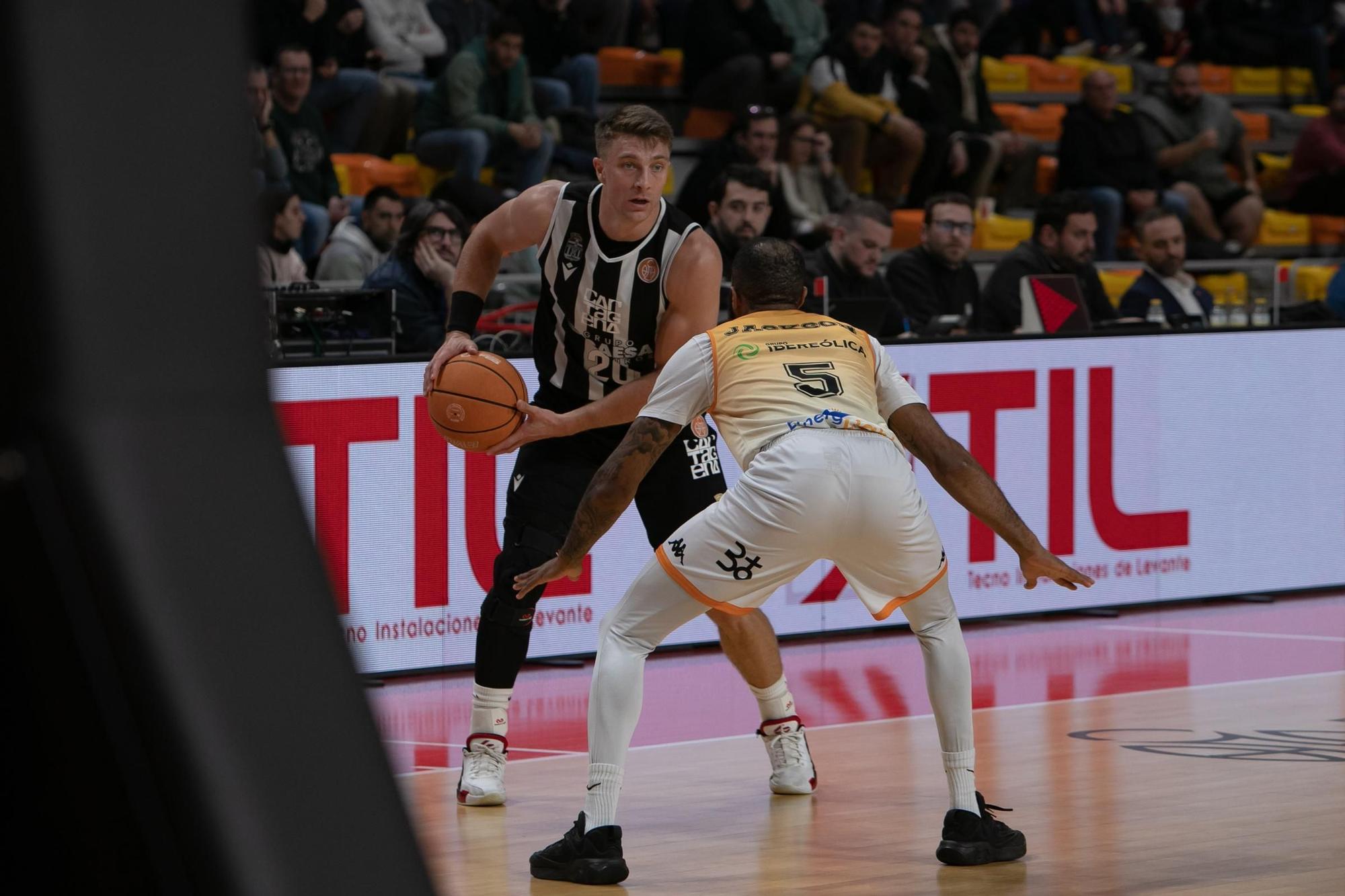 Las imágenes de Caesa Cartagena contra Tizona Burgos