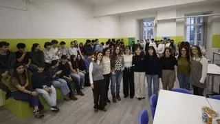 Nueve científicas despiertan vocaciones en el colegio de La Inmaculada de Gijón: “No hay carreras de hombres ni de mujeres”