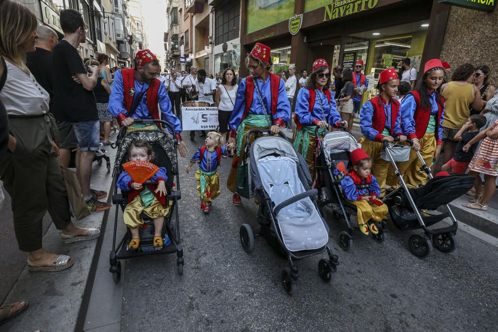 Desfile infantil de Moros y Cristianos