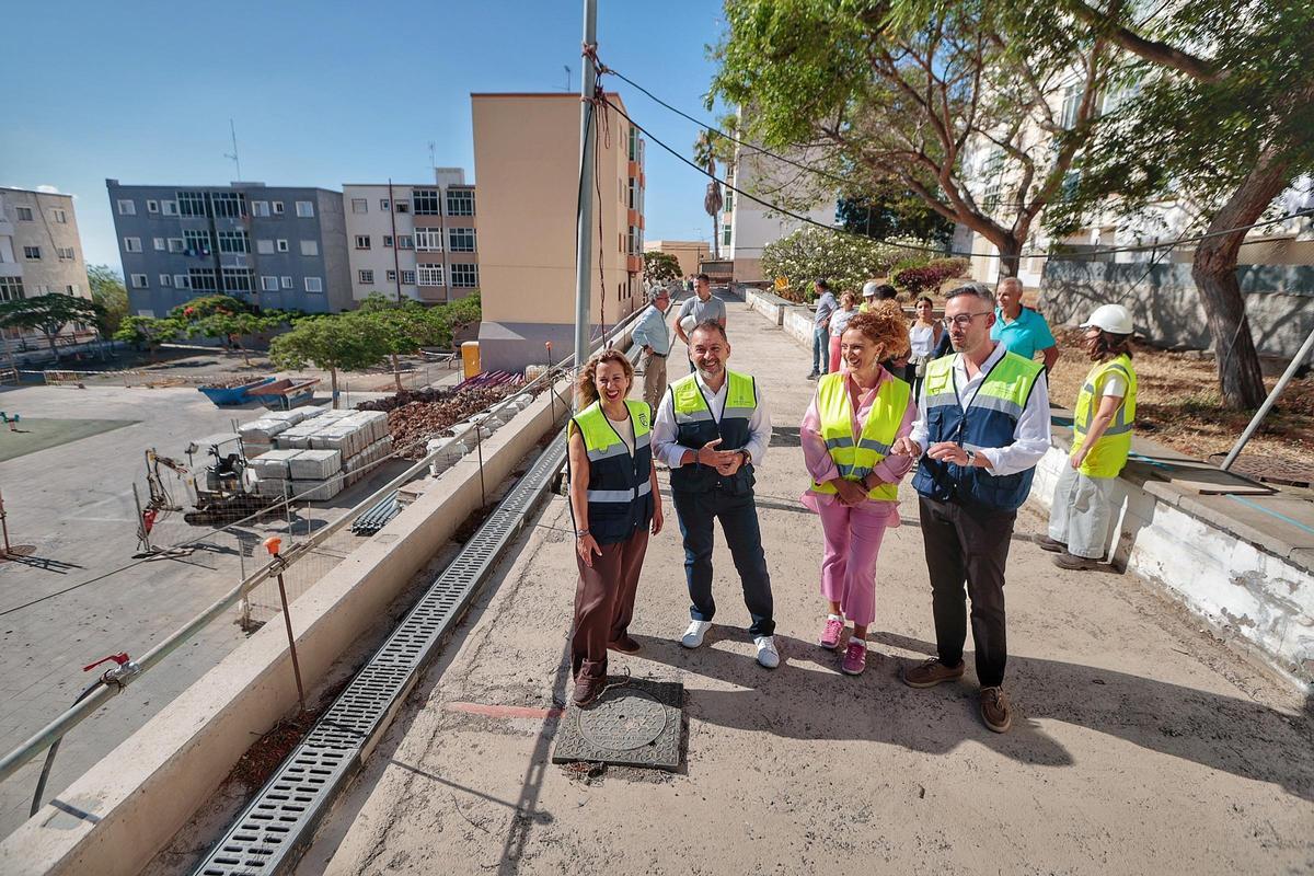 Obras de accesibilidad en la plaza de las Mil Viviendas de La Salud