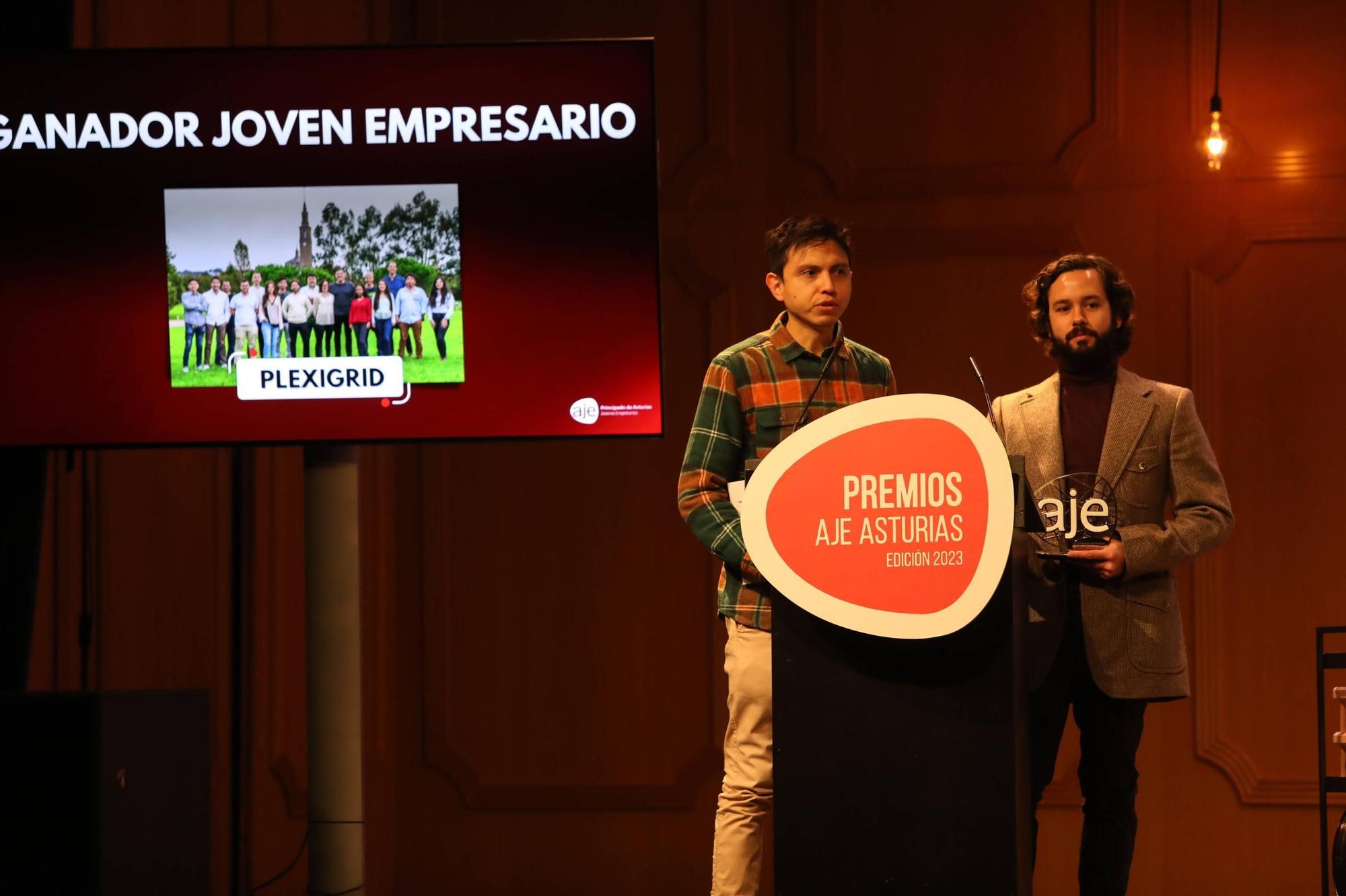 EN IMÁGENES: Así fue la entrega de premios de la Asociación Jóvenes Empresarios en el Filarmónica