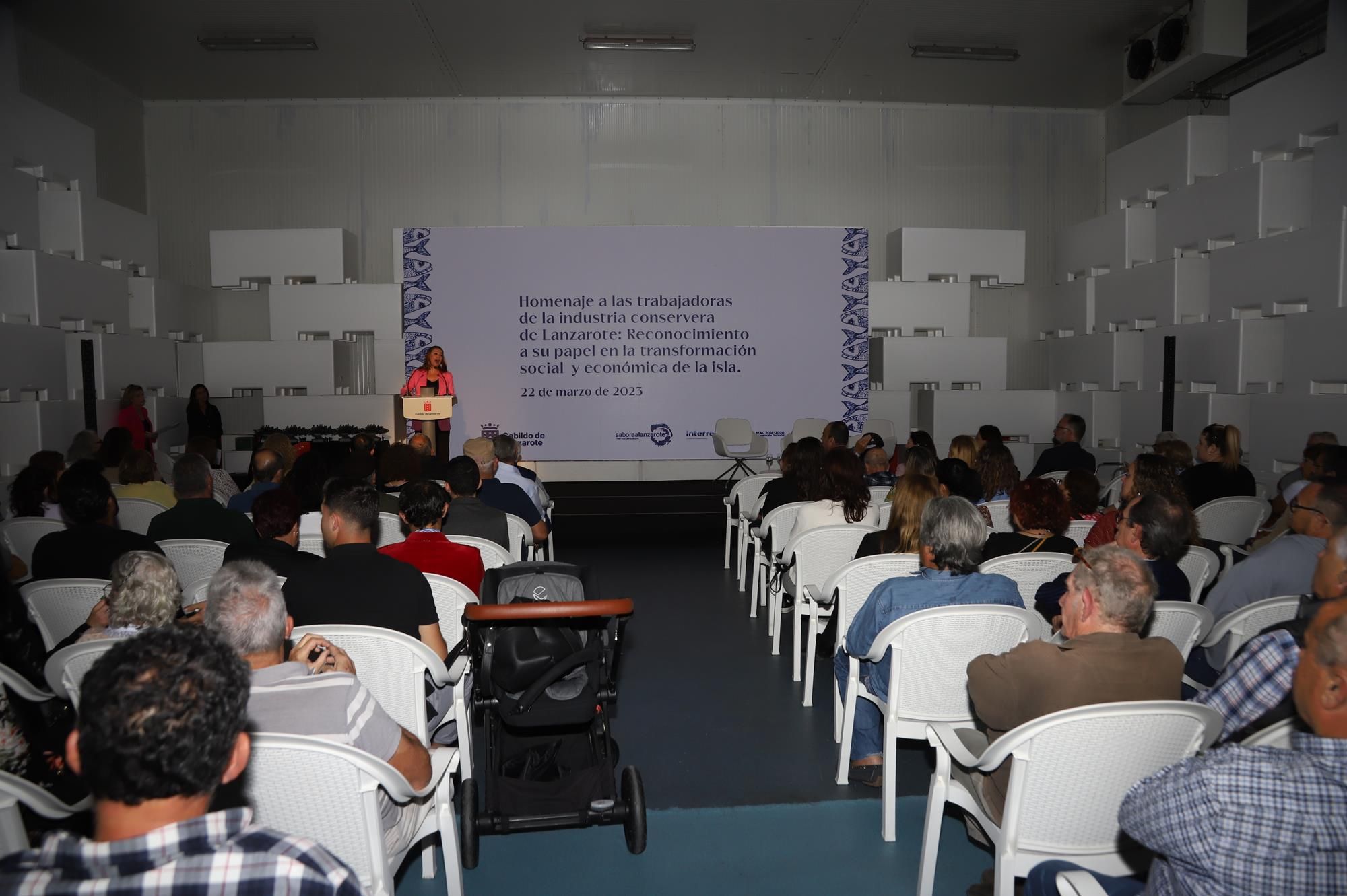 El Cabildo de Lanzarote pone en valor el papel de las mujeres de la industria conservera