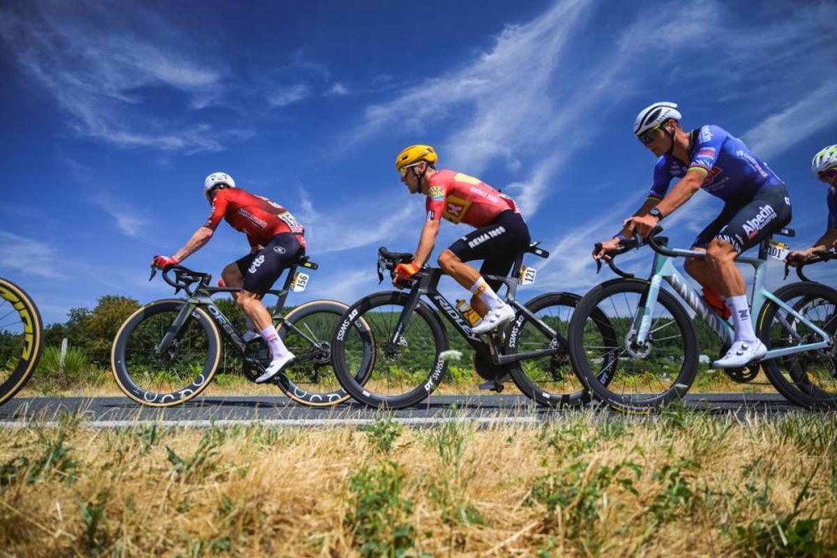 Van der Poel, a la derecha, en la fuga.