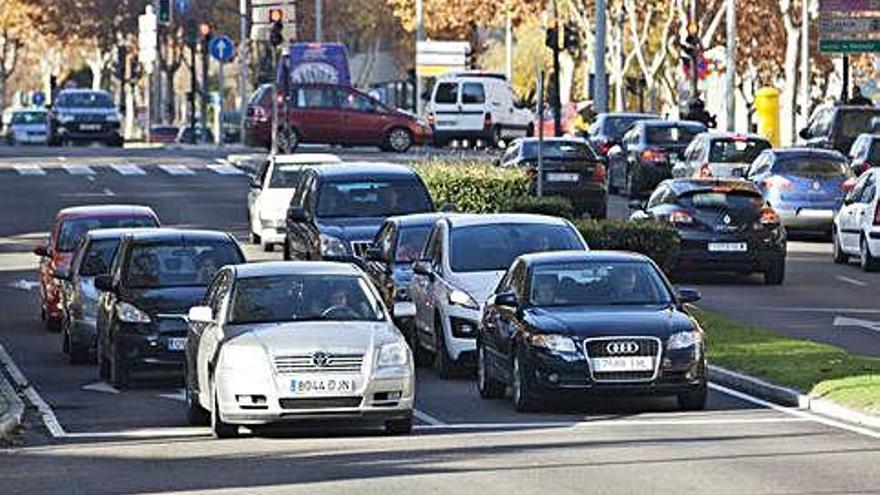 Tráfico en una de las principales vías de la capital.