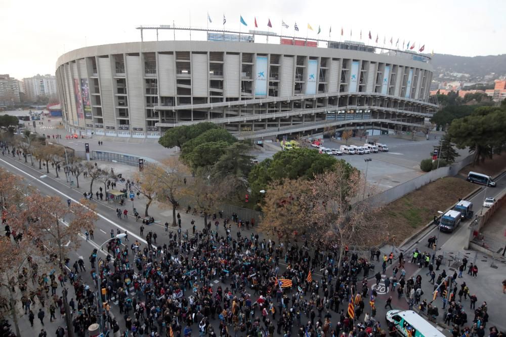 Protesta de Tsunami Democràtic junto al Camp Nou.