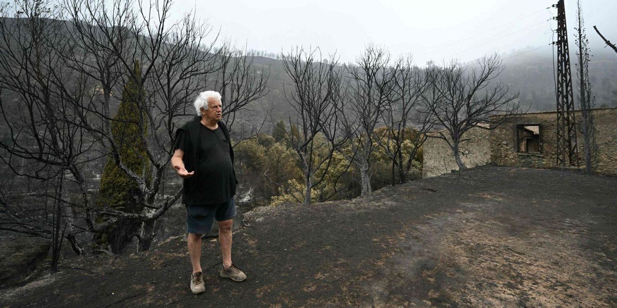 El gran incendi de França, sota control però trigarà dies a extingir-se El gran incendi de França, sota control però trigarà dies a extingir-se
