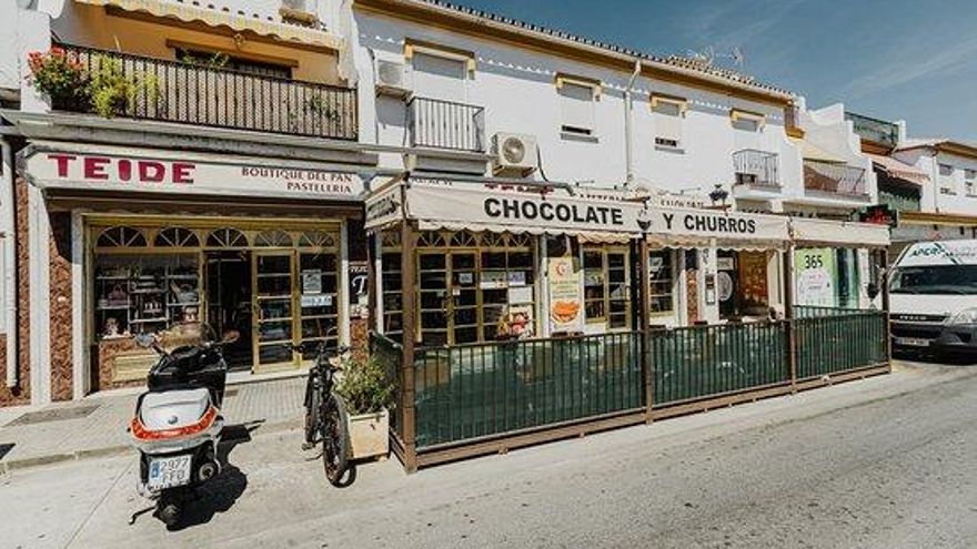 Alhaurín de la Torre eximirá del pago de la tasa a las terrazas de hostelería y al mercadillo ambulante