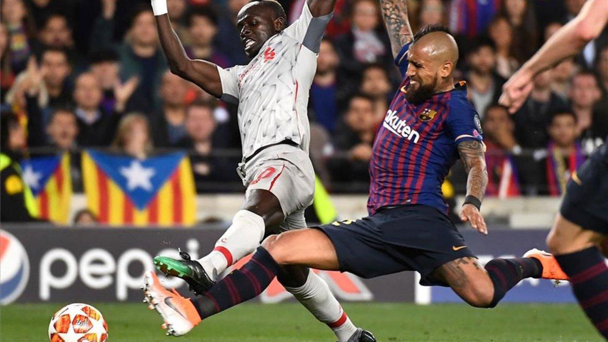 Arturo Vidal fue una pesadilla para los jugadores del Liverpool