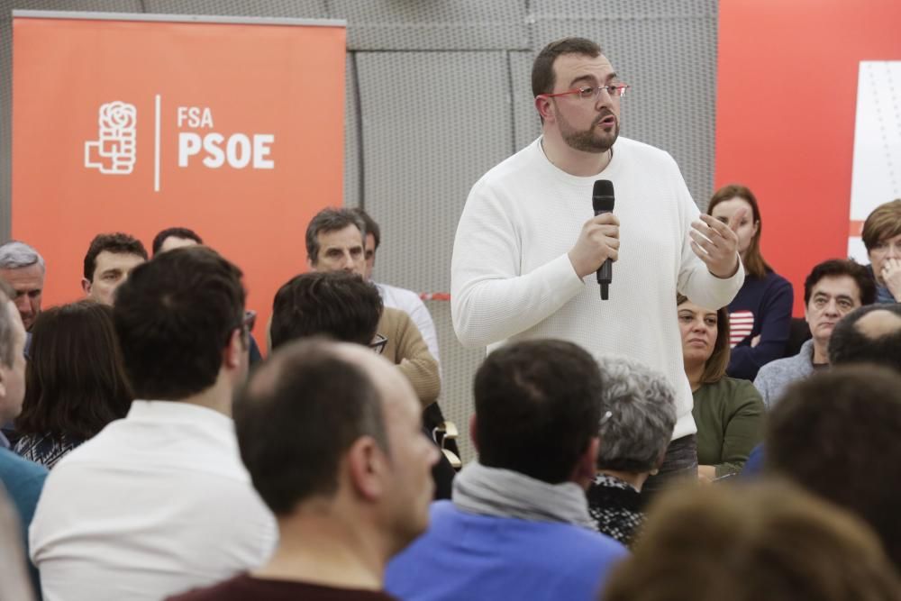 Asamblea abierta del PSOE en Oviedo