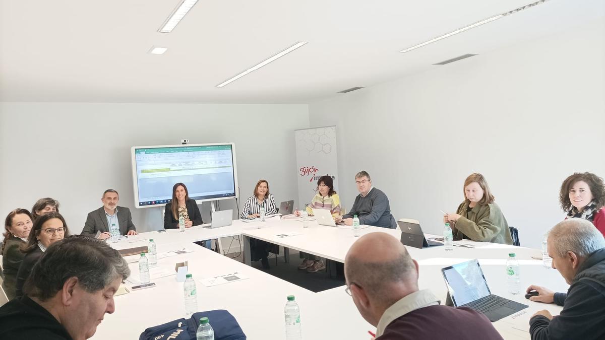 Reunión del jurado para elegir a los ganadores de esta edción